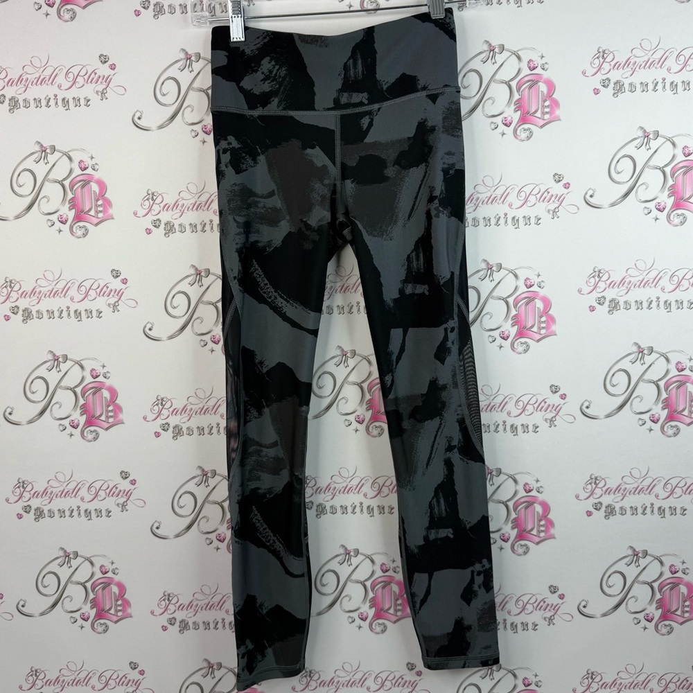 Under Armour leggings tights abstract stretchy Black and Gray Women's Leggings